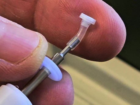 Rozpakowywanie i konfiguracja pneumotonometru Model 30, część I